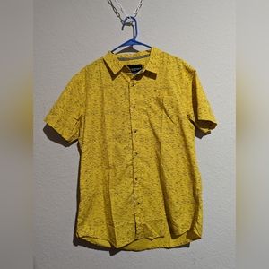 (NWOT) BIG 🟡 YELLOW | Large Button Up